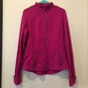 Lululemon Forme Jacket in Raspberry